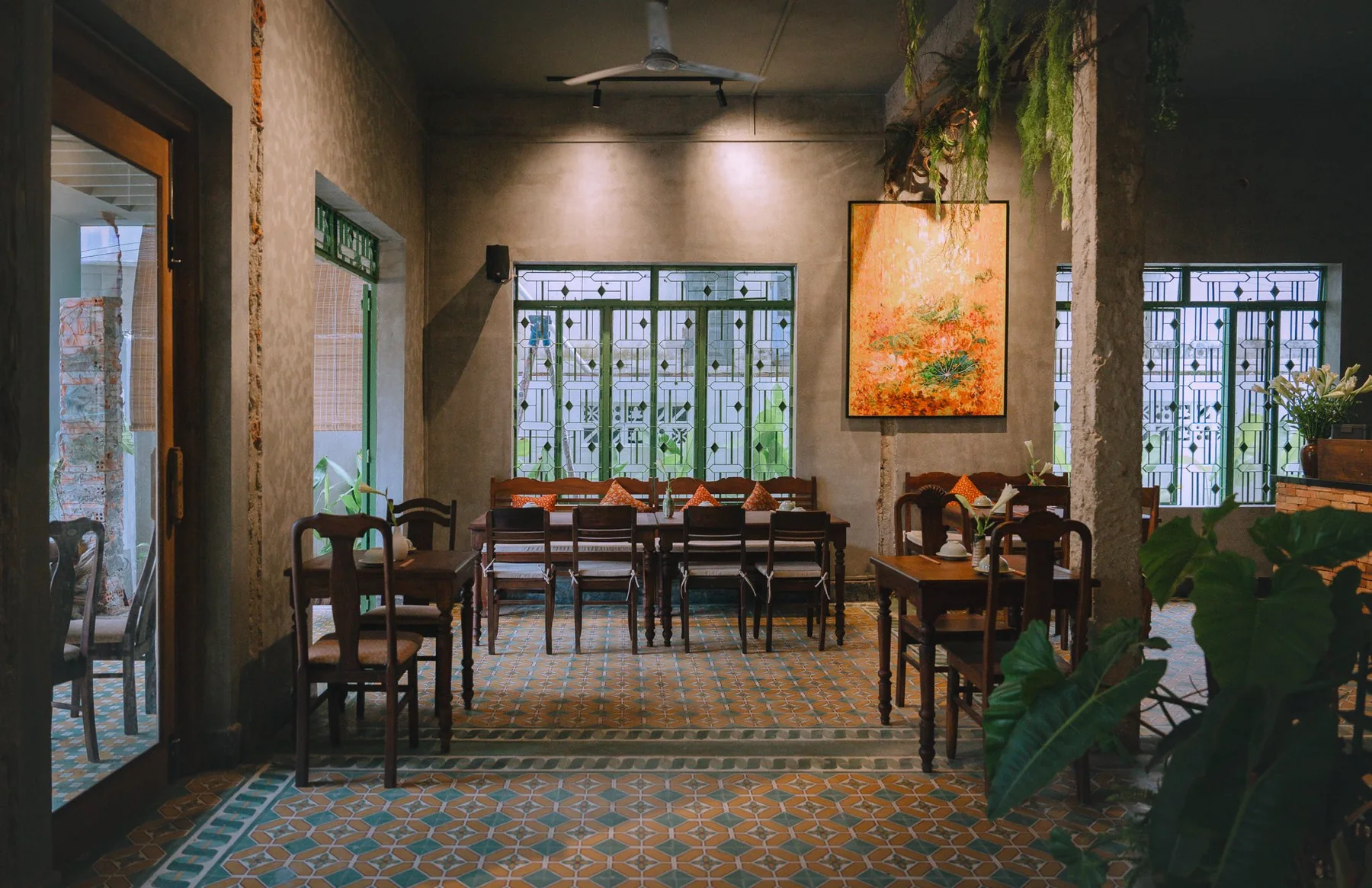 緑の窓辺にあるSita · Sita Coffee & Vegetarian Restaurant